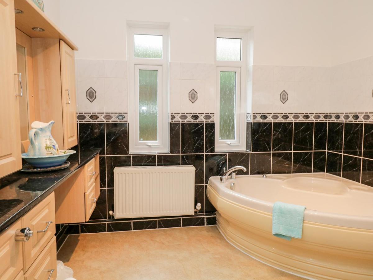 Kempton Bowness-on-Windermere Extérieur photo